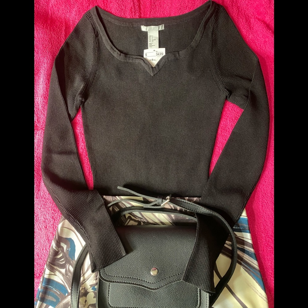 🔥NEW H&M Black Blouse🔥